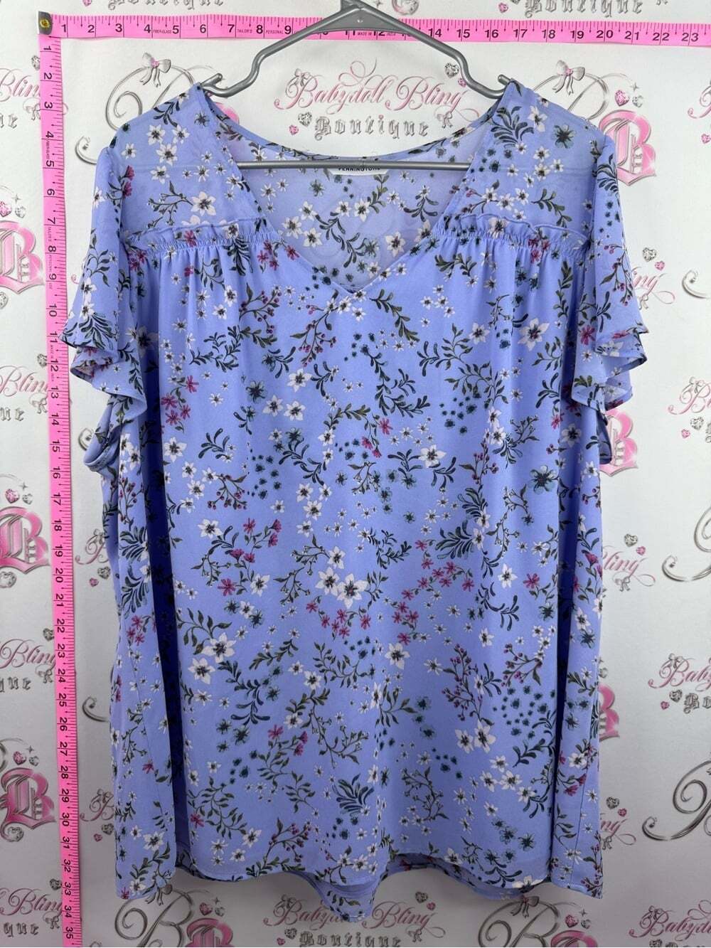 Penningtons blouse ruffle frilly Lavender Floral V-Neck Flutter Sleeve Top